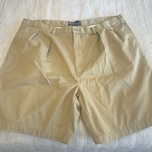 Khaki pleated front polo shorts size 44B